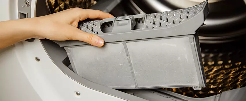 Signs Of A Clogged Dryer Lint Trap in Cedar Hill, Texas